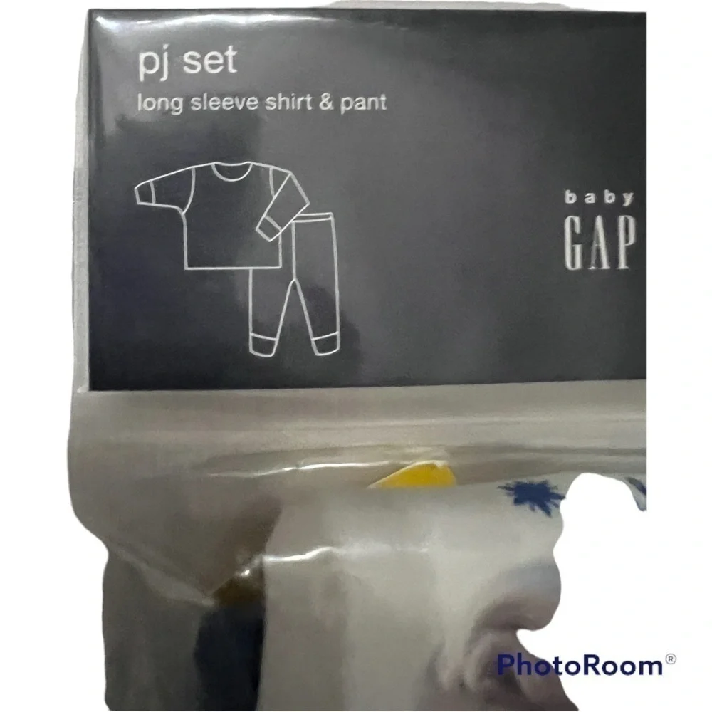 GAP Disney Frozen Pajama Set